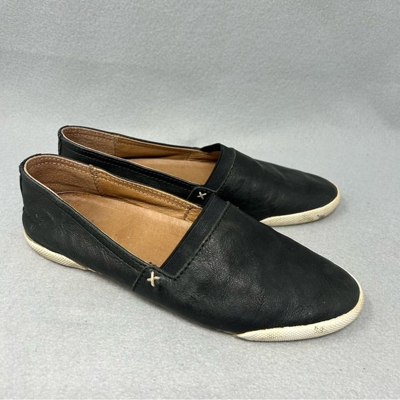 FRYE Melanie Black Italian Leather Distressed Flat Loafers Size 6M - Picture 2 of 12